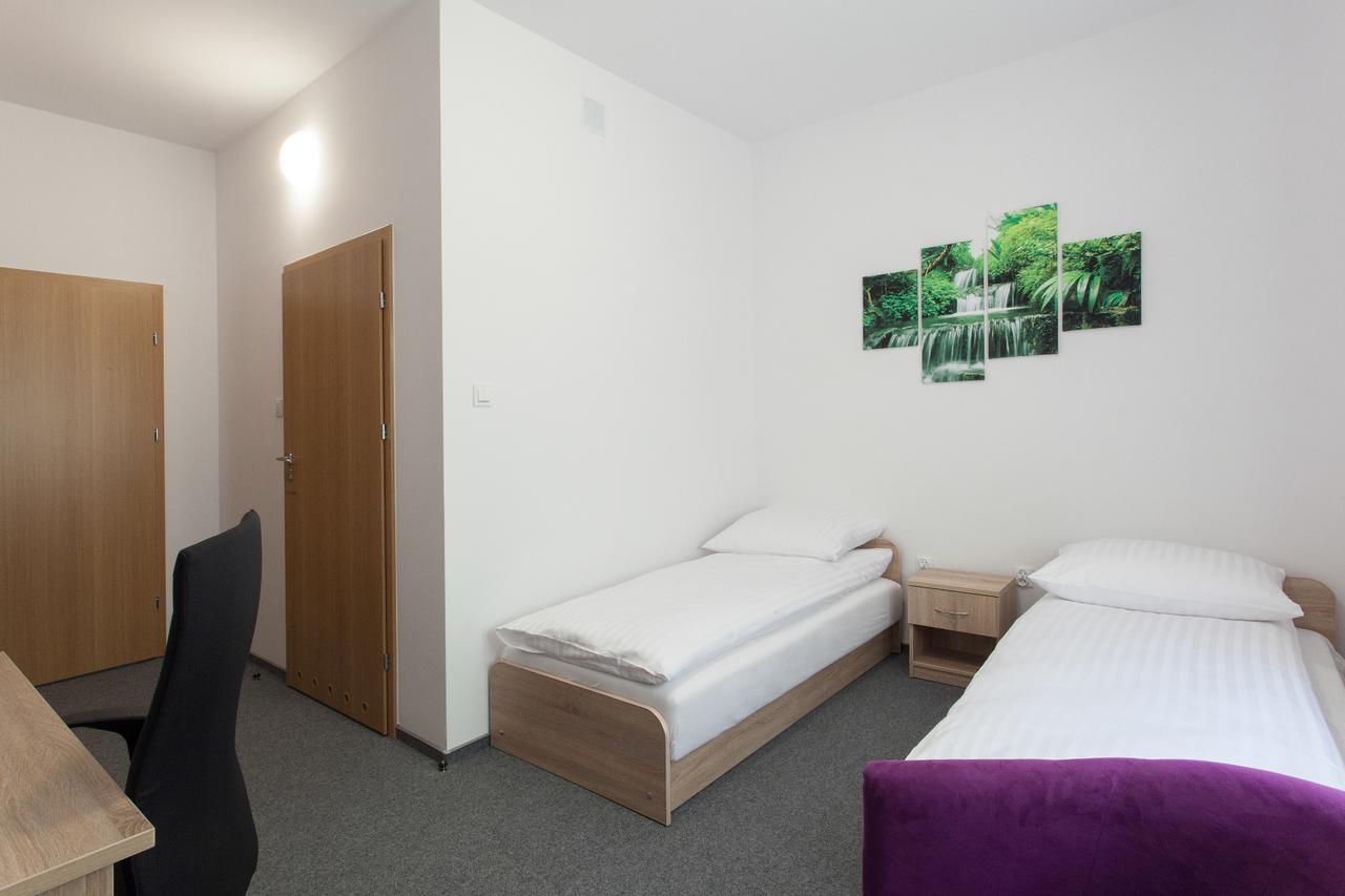 Dom Studenta Nr 1 Ans W Koninie Hostel Konin  Εξωτερικό φωτογραφία