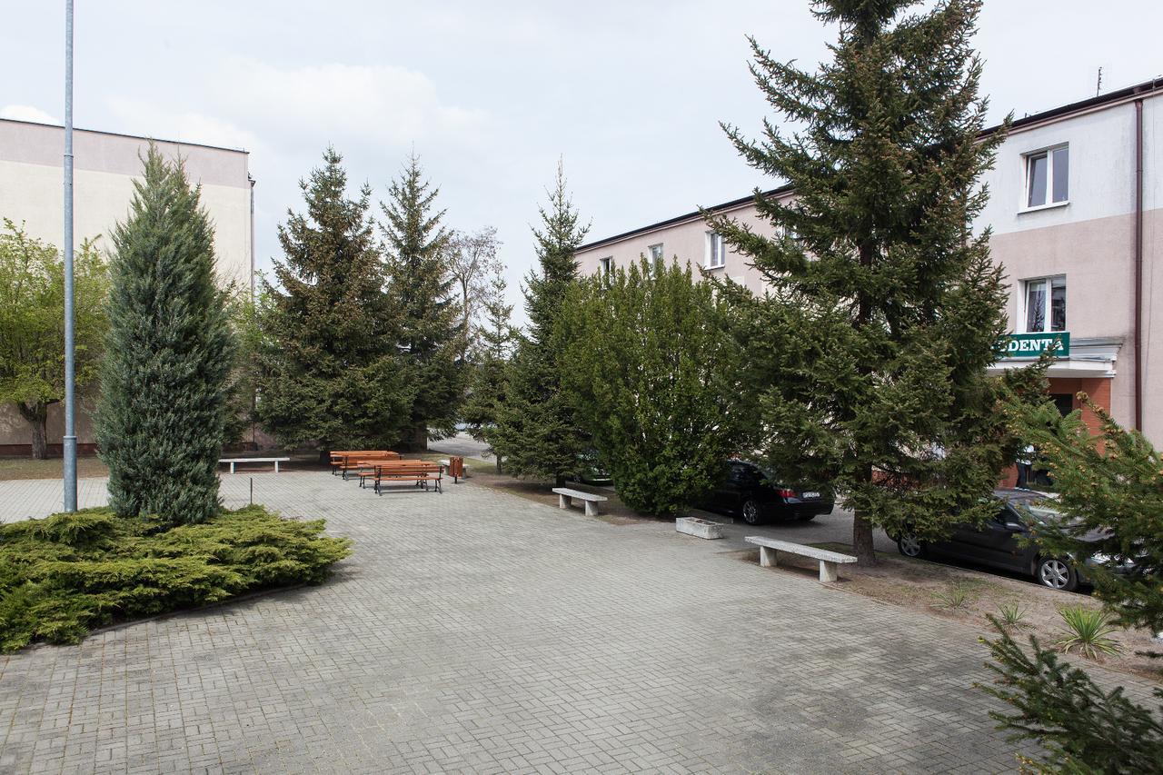Dom Studenta Nr 1 Ans W Koninie Hostel Konin  Εξωτερικό φωτογραφία
