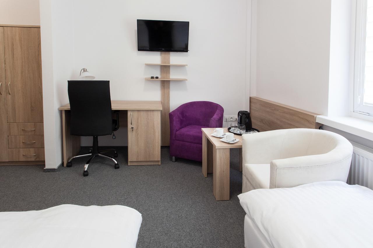 Dom Studenta Nr 1 Ans W Koninie Hostel Konin  Εξωτερικό φωτογραφία