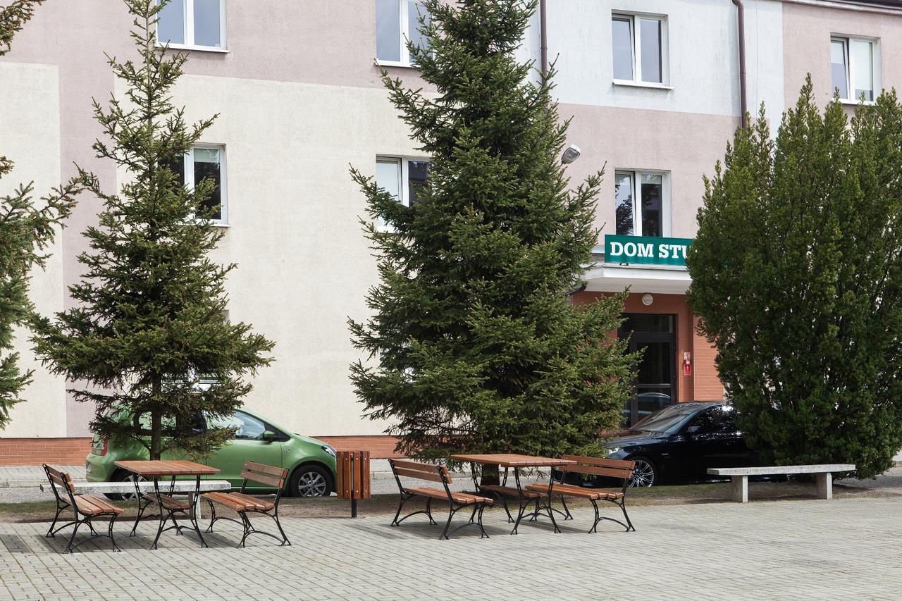 Dom Studenta Nr 1 Ans W Koninie Hostel Konin  Εξωτερικό φωτογραφία